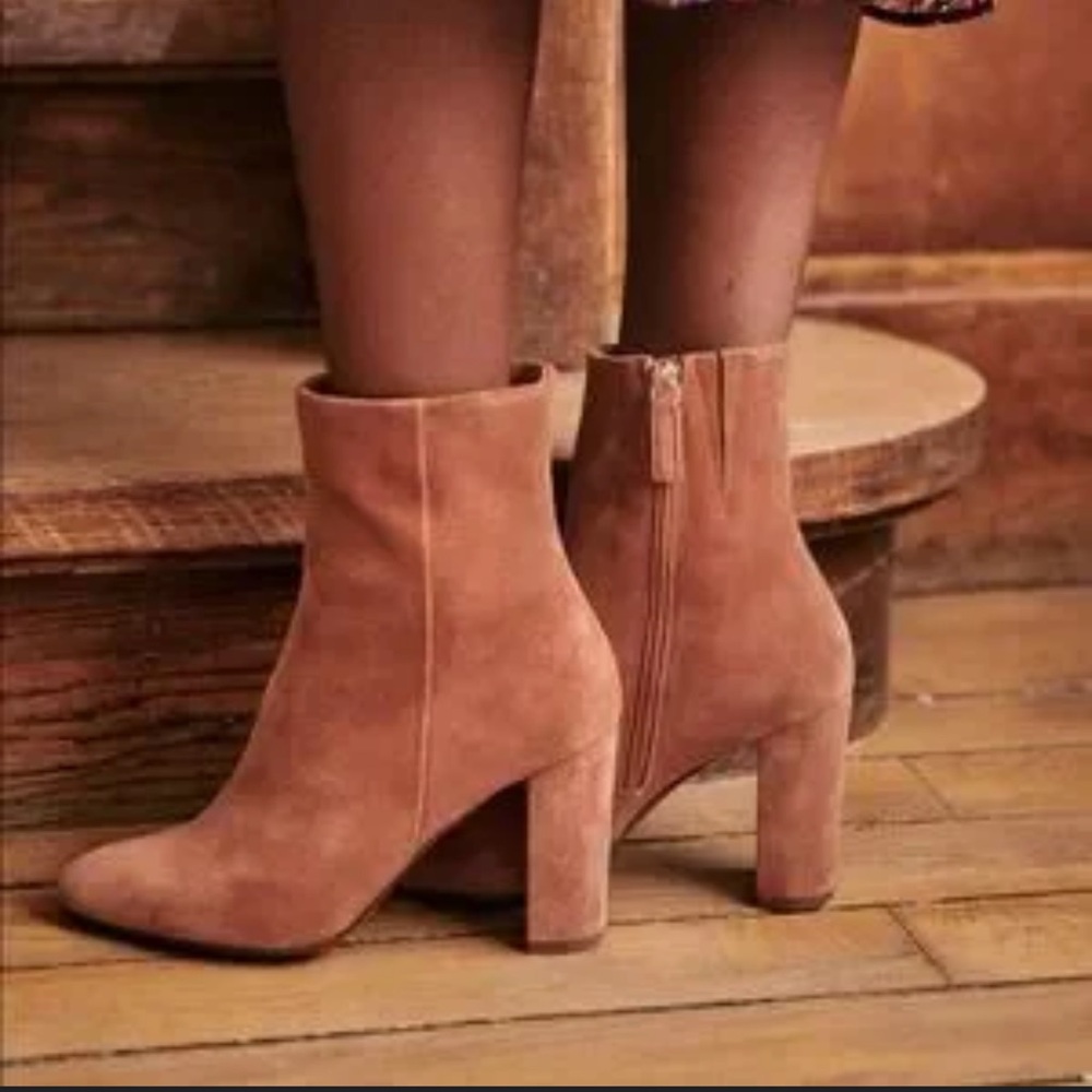 Sezane Adele Boots - image 1